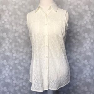 CABI Sleeveless Lace Button Up Top